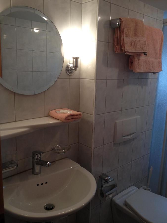 Cafe-Conditorei Hotel Huber Lichtensteig Δωμάτιο φωτογραφία